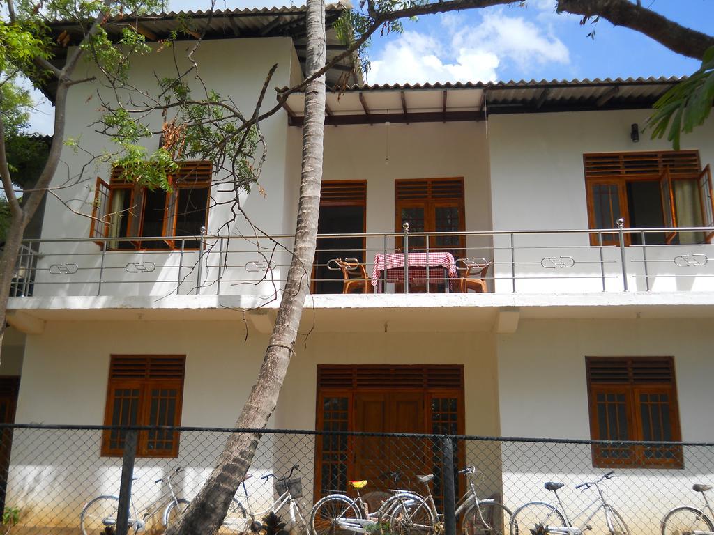 Sunset Tourist Home Polonnaruwa Eksteriør bilde